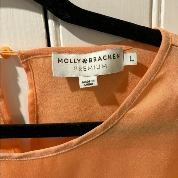 💕3/$25💕 Molly Bracken  Premium Blouse - Picture 2 of 4